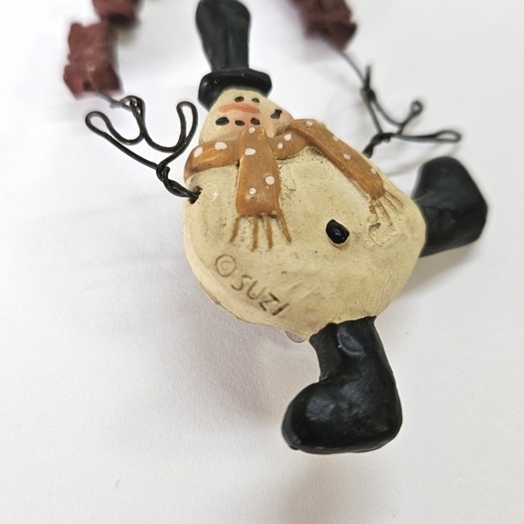 VINTAGE Suzi Just a Little Flakey Snowman Clay Brooch Pin - Picture 3 of 5